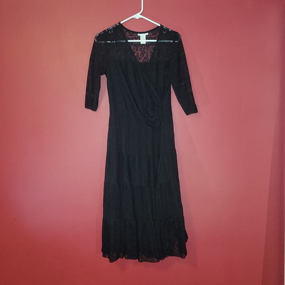 Black Lace Tiered Maxi Dress with V-Neck